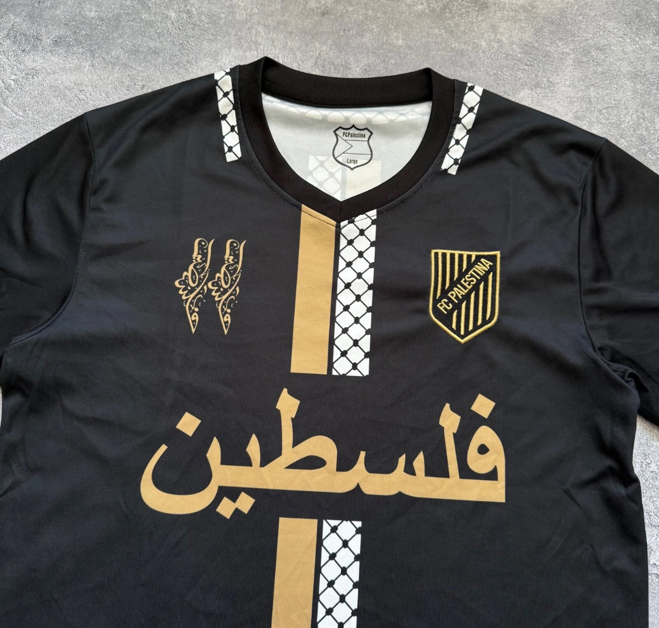 Camiseta Palestina Fc Dorada y Negra con Mapa 11