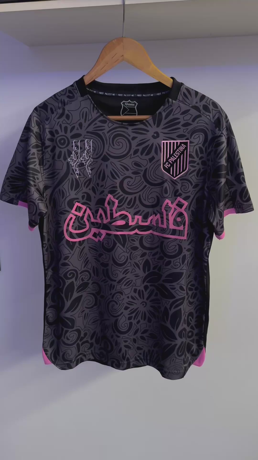 Vídeo de Camiseta negra y rosa Palestina Fc
